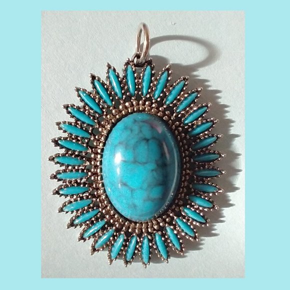 Pendant Faux Turquoise Vintage 70s Southwest Style (no chain) - Picture 2 of 5